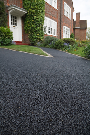 Wokingham tarmac driveway