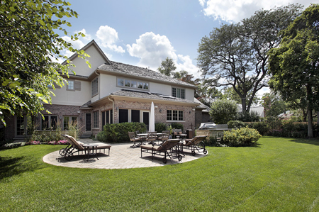 Garden Patio at rear of house in Wokingham installed by MMAS construction